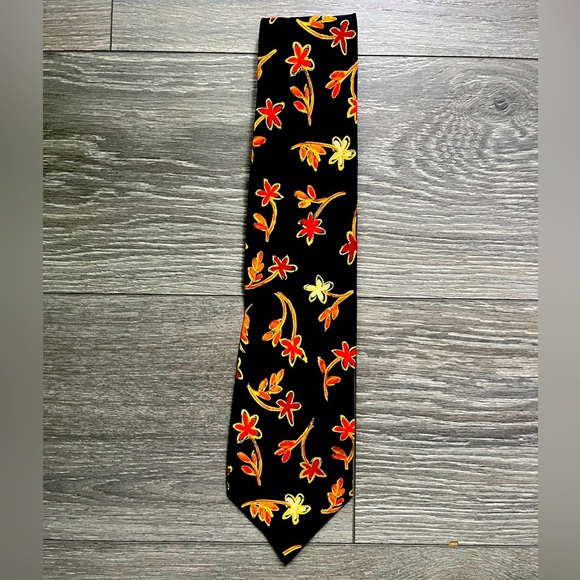 Emanuel Ungaro Other - Ungaro Navy Floral Print 100% Silk Tie 57.5” Long 3.5” Wide Spring Work Career